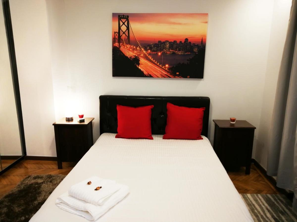 Martini Studio Apartment Bucharest Luaran gambar