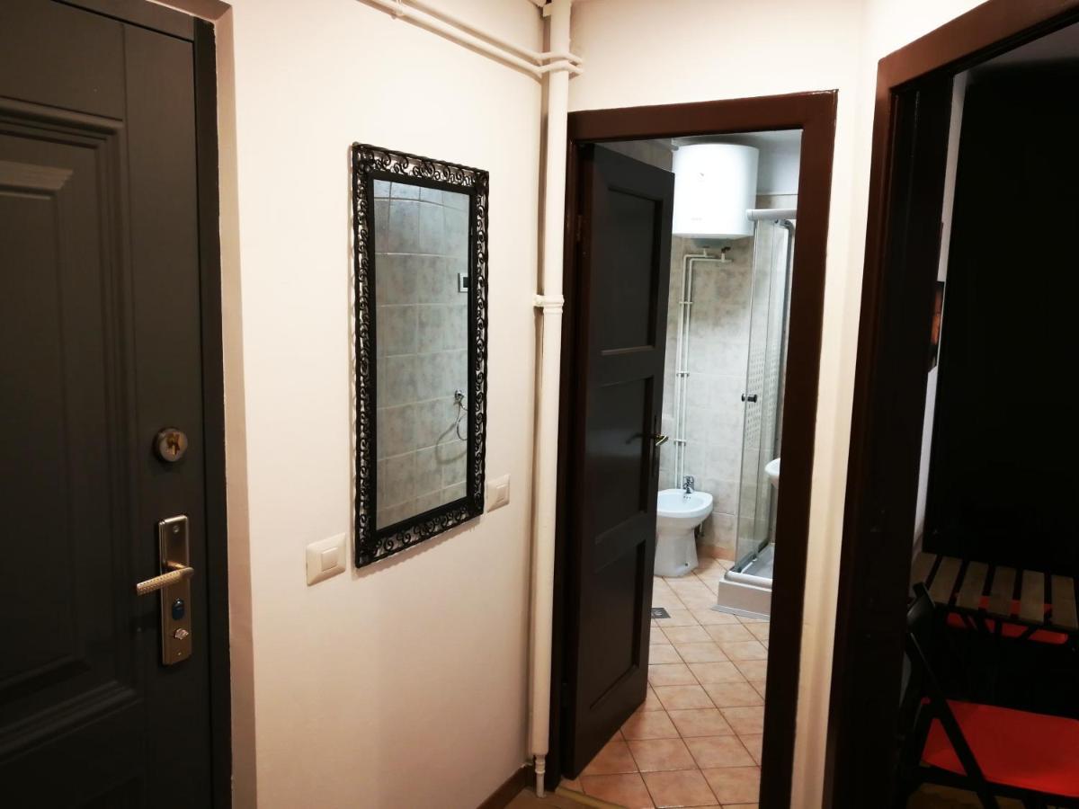 Martini Studio Apartment Bucharest Luaran gambar