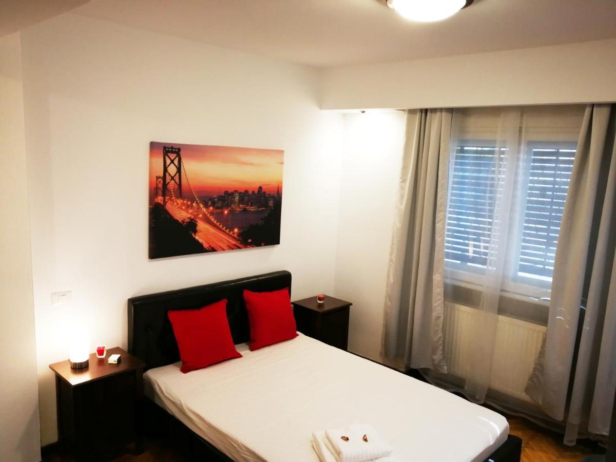 Martini Studio Apartment Bucharest Luaran gambar