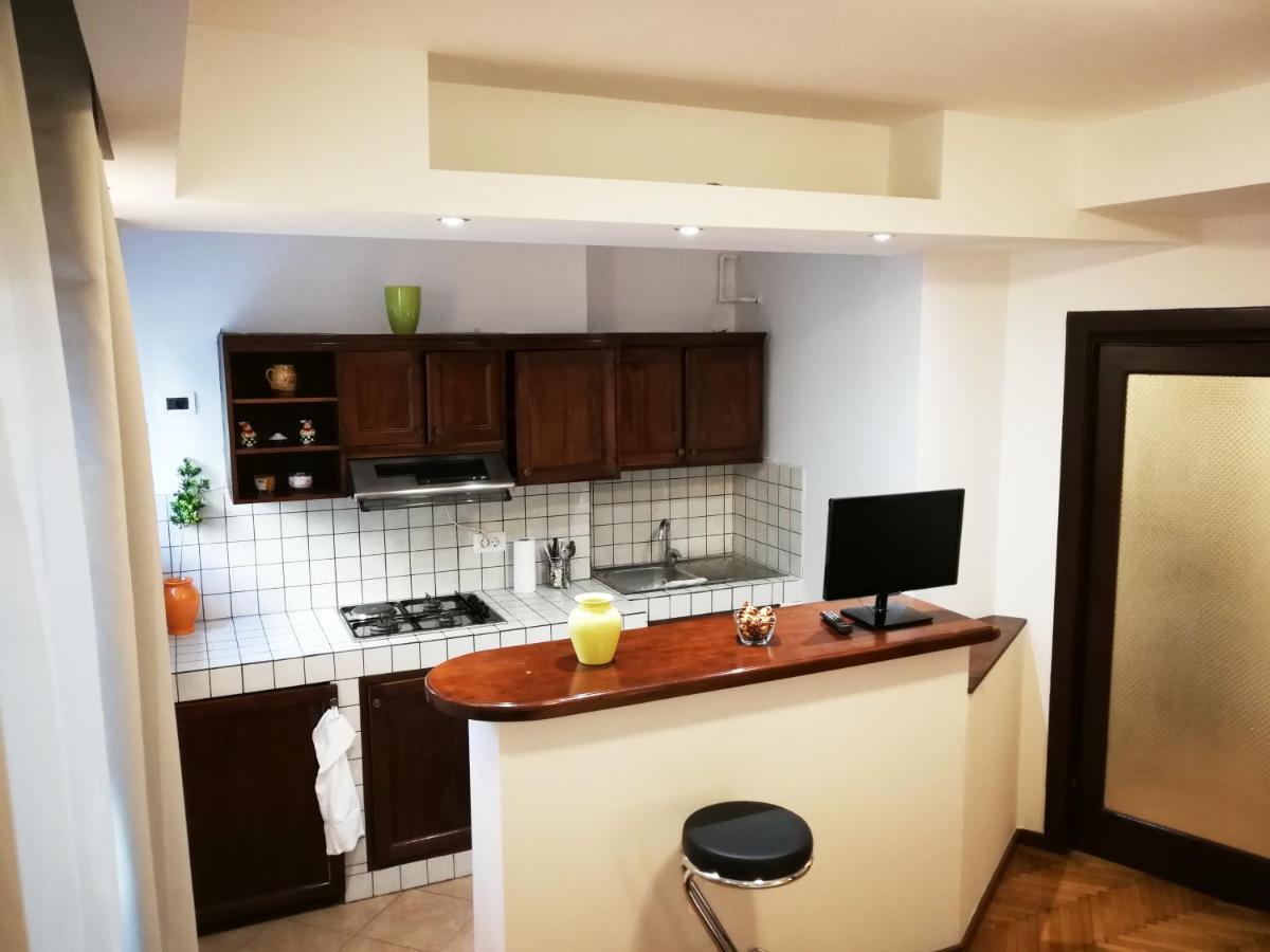 Martini Studio Apartment Bucharest Luaran gambar